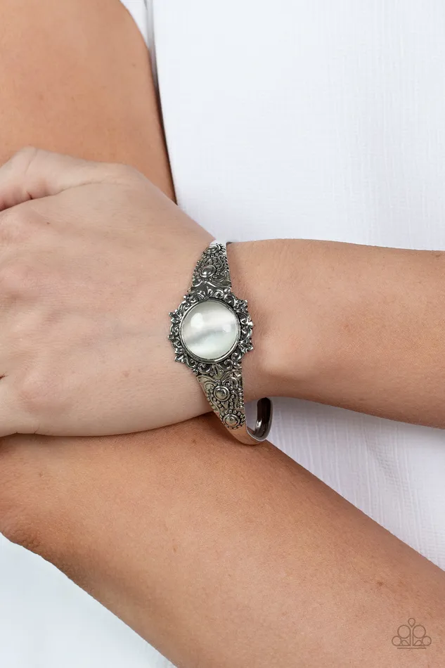 Rings Paparazzi Accessories Extravagantly Enchanting White