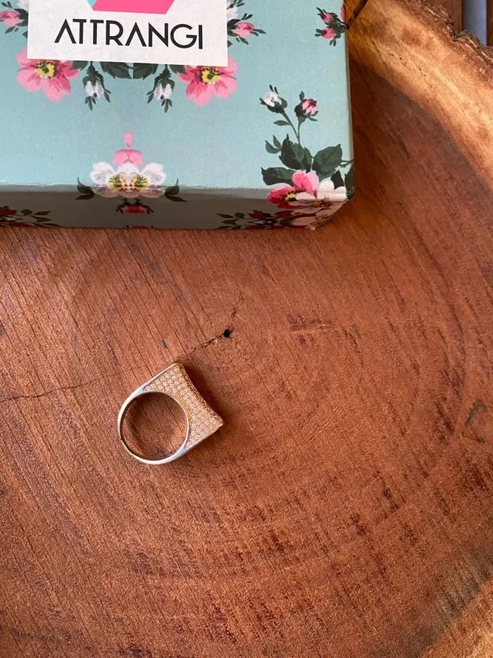 Nilam Band Ring Attrangi Rings