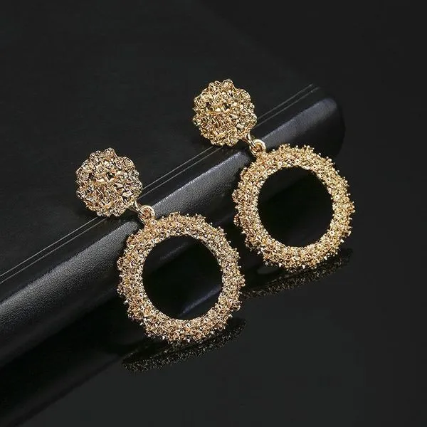 01 E1391 Gold Textured Circle and Hoop Earrings Earrings