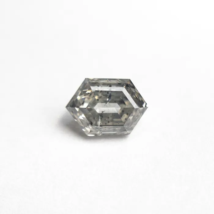 100ct 692x482x367mm Hexagon Step Cut 2545016 Misfit Diamonds Rings