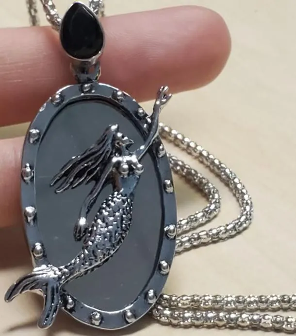 alice Necklaces N359 Silver Mermaid Mirror Necklace with FREE EARRINGS