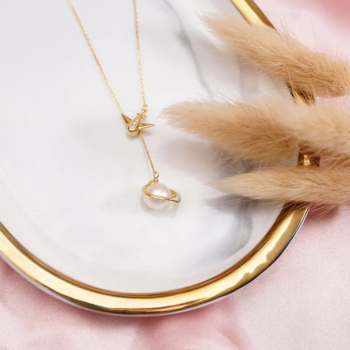 Necklaces Pearly Lustre Wonderland Freshwater Pearl Necklace WN00091