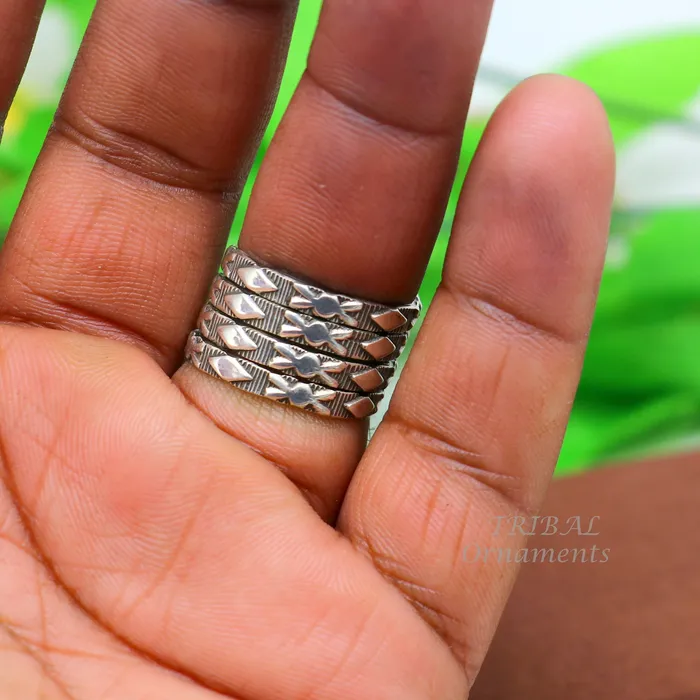 TRIBAL ORNAMENTS Rings 925 Sterling silver Vintage handmade solid spiral design ring band excellent tribal customized belly dance hippie boho jewelry sr345