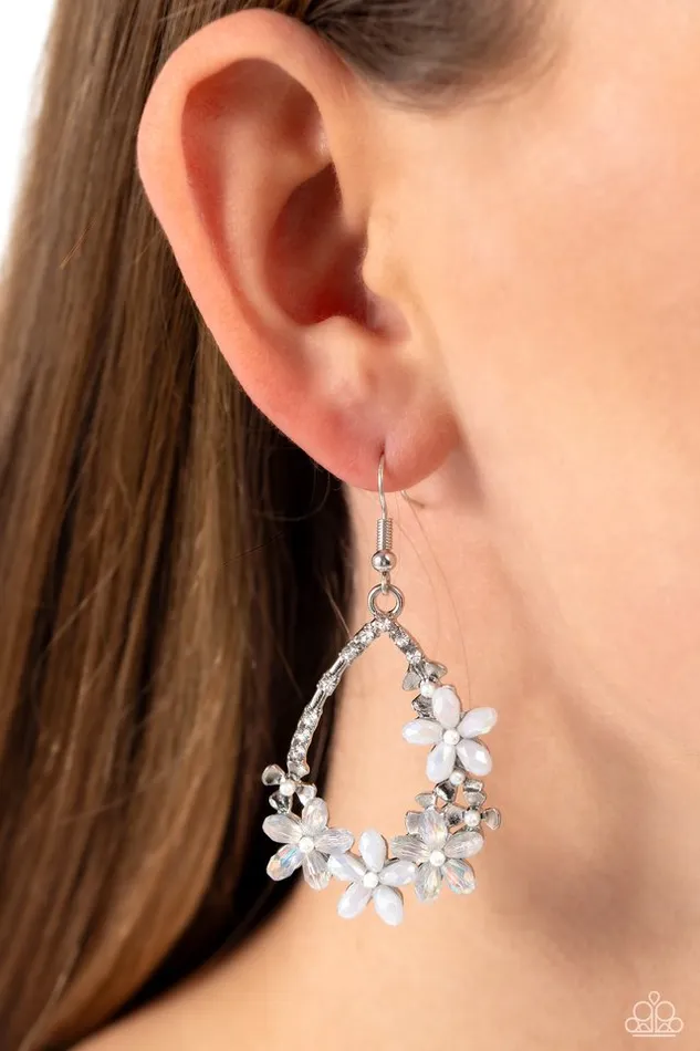 Earrings Paparazzi Jewelry Paparazzi Earring Boisterous Blooms White