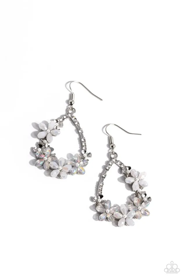 Earrings Paparazzi Jewelry Paparazzi Earring Boisterous Blooms White