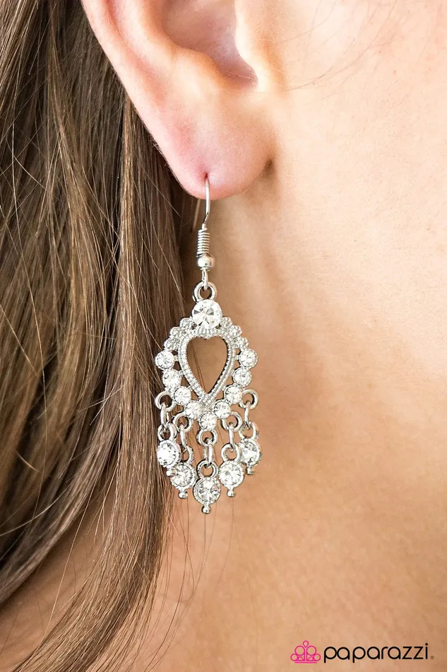 Earrings Paparazzi Jewelry Paparazzi Earring Ruler Of My Heart White