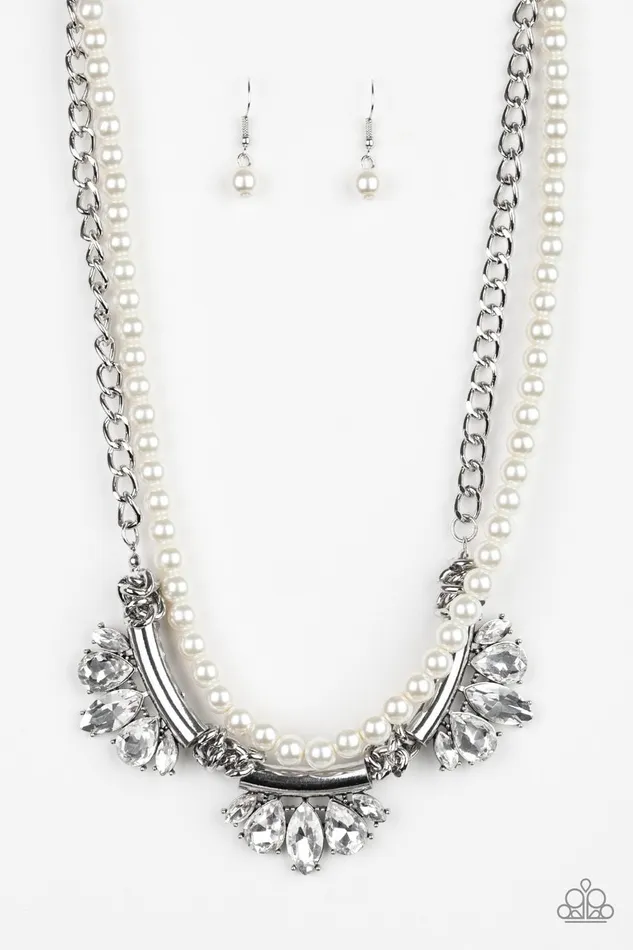 Necklaces Paparazzi Jewelry Paparazzi Necklace Bow Before The Queen White Necklaces Paparazzi Jewelry Paparazzi Necklace Bow Before The Queen White