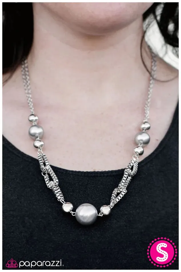 Necklaces Paparazzi Jewelry Paparazzi Necklace Calm and Connected Silver