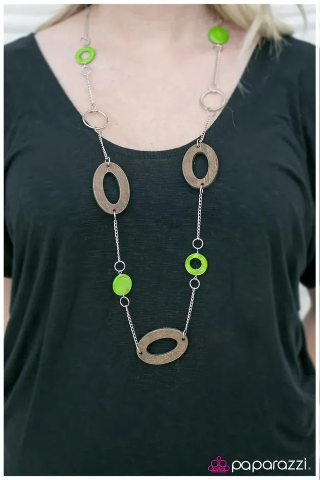 Necklaces Paparazzi Jewelry Paparazzi Necklace See the Distinction Green
