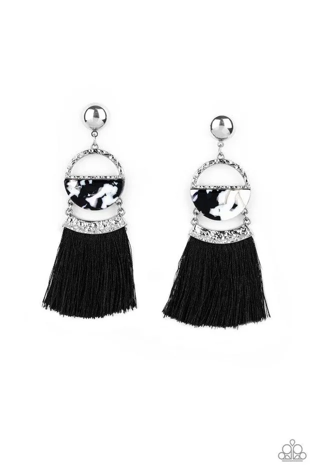 Paparazzi Jewelry Earrings Paparazzi Earring Tassel Trot Black