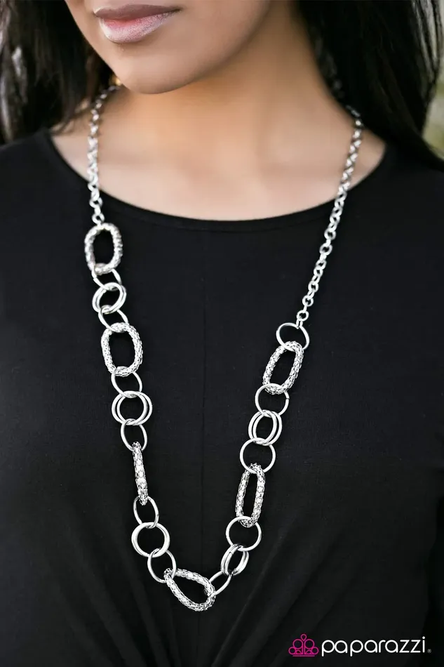 Paparazzi Jewelry Necklaces Paparazzi Necklace Isnt It Obvious Silver