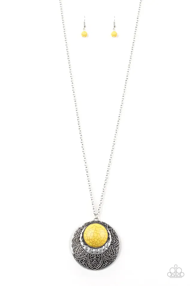 Paparazzi Jewelry Necklaces Paparazzi Necklace Medallion Meadow Yellow