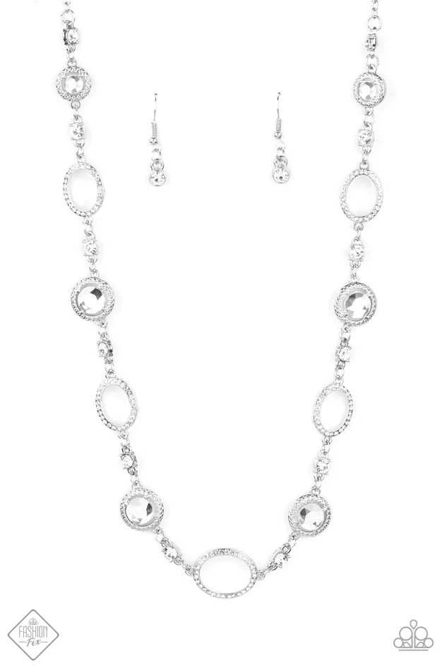 Paparazzi Jewelry Necklaces Paparazzi Necklace Pushing Your LUXE Fashion Fix Nov 2020 White