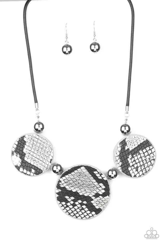 Paparazzi Jewelry Necklaces Paparazzi Necklace Viper Pit Black Paparazzi Jewelry Necklaces Paparazzi Necklace Viper Pit Black