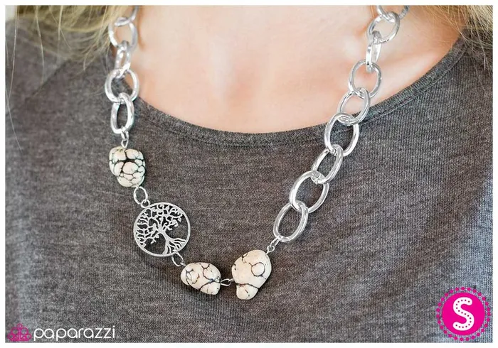 Paparazzi Jewelry Paparazzi Necklace Putting Down Roots White Necklaces
