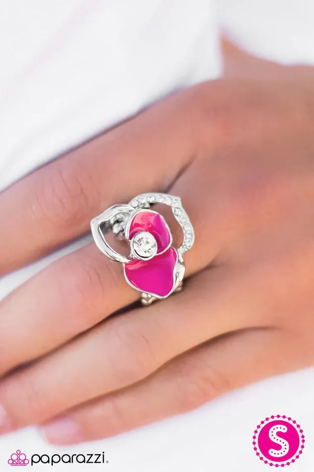 Paparazzi Jewelry Rings Paparazzi Ring Petal Puzzlement Pink
