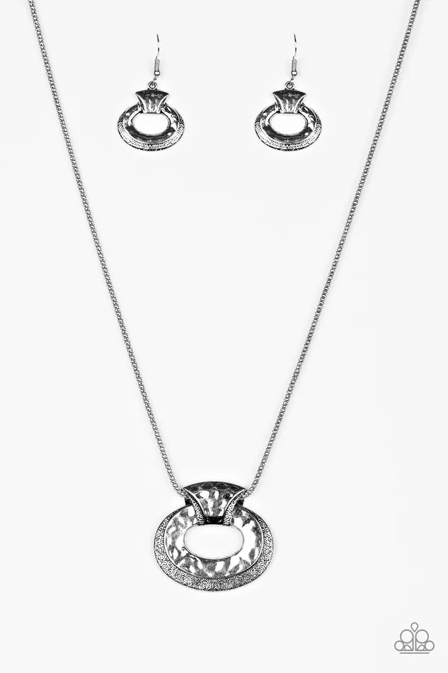 Paparazzi Necklace Retro Rebel Silver Paparazzi Jewelry Necklaces