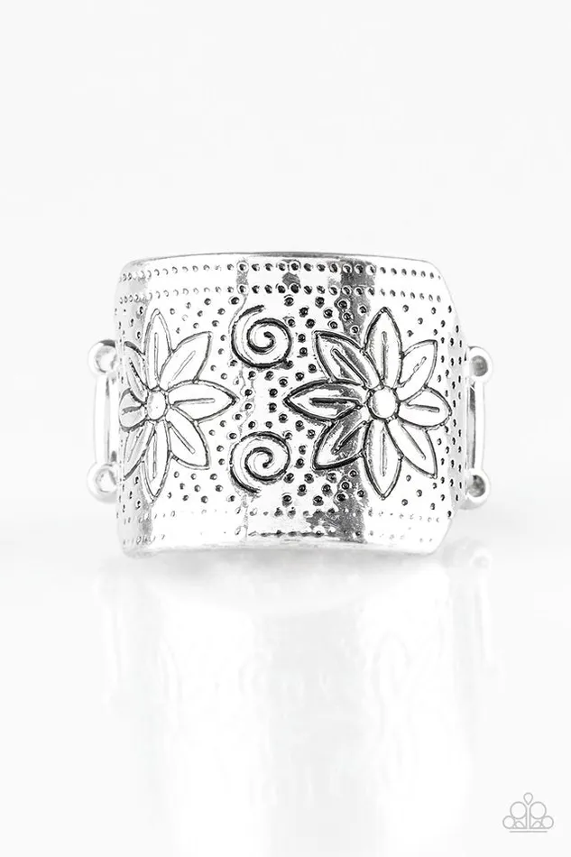 Paparazzi Ring Wild Meadows Silver Paparazzi Jewelry Rings Paparazzi Ring Wild Meadows Silver Paparazzi Jewelry Rings