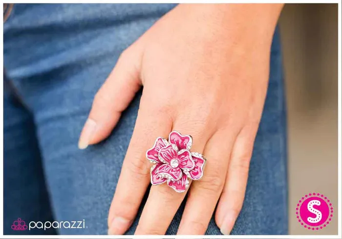 Rings Paparazzi Jewelry Paparazzi Ring A Lively Bunch Sangria Pink