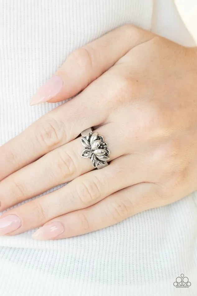 Rings Paparazzi Jewelry Paparazzi Ring Lotus Crowns Silver