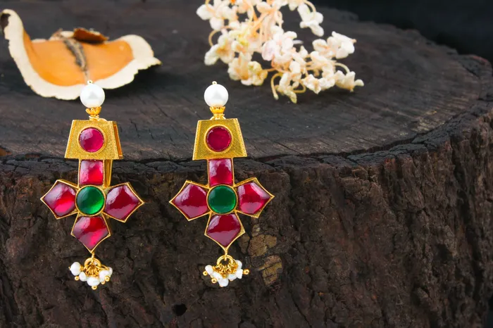 Earrings kundan The Ukti Silver Kundan Earrings