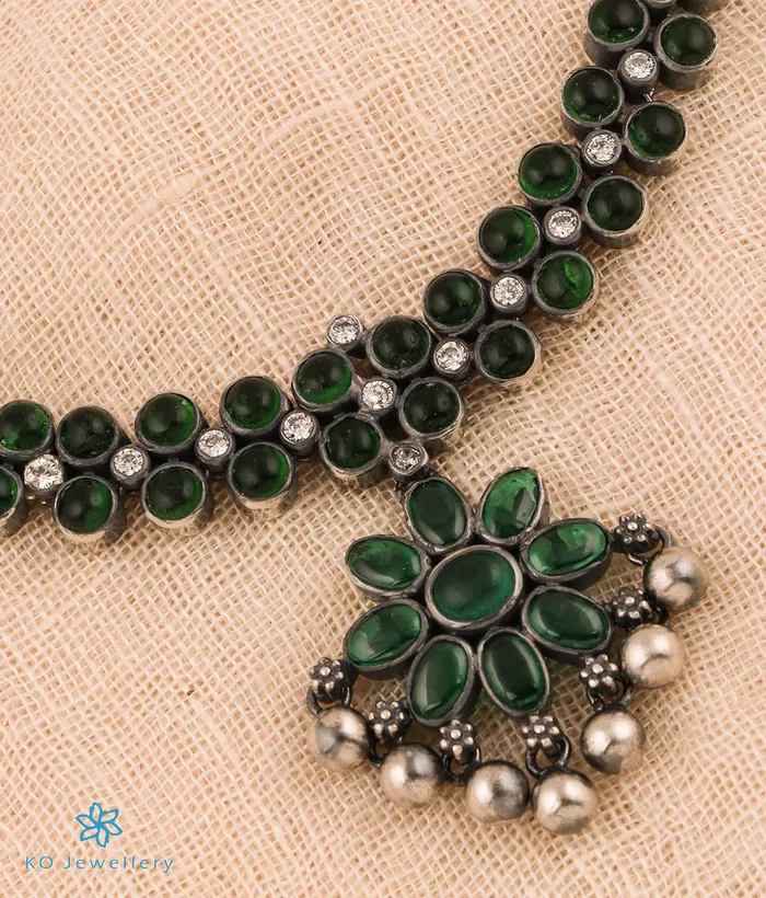 Necklaces Silversmith The Nivi Addige Silver Necklace GreenOxidised