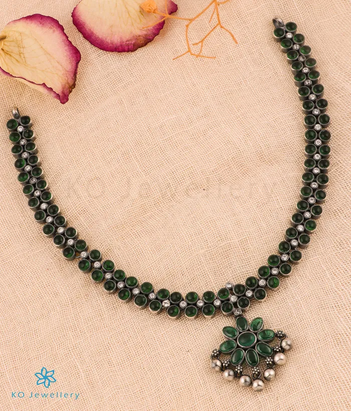 Necklaces Silversmith The Nivi Addige Silver Necklace GreenOxidised