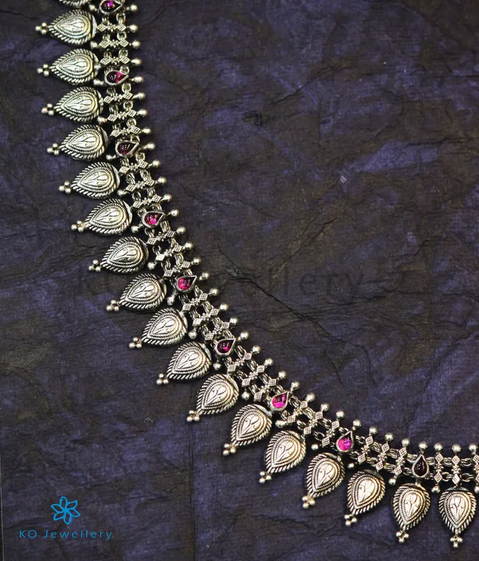 Silversmith Necklaces The Abhita Silver Kempu Necklace