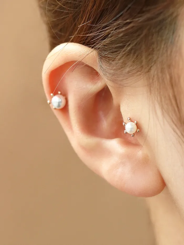 14K Gold Triple Flower Pearl Cartilage Earring 18G16G MinimalBijoux Earrings