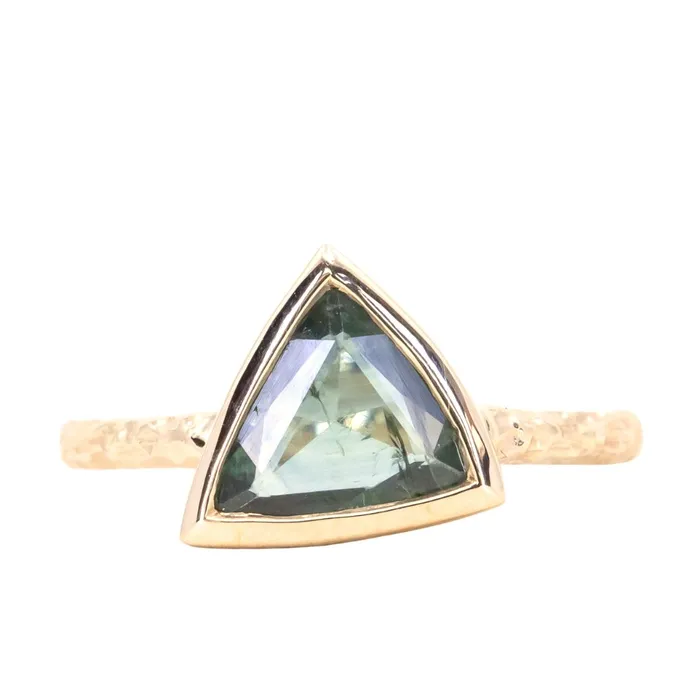 Discovery Gems Rings 124ct Geo Slice Teal Green Sapphire Evergreen Low Profile Bezel Solitaire Ring in 14k Yellow Gold