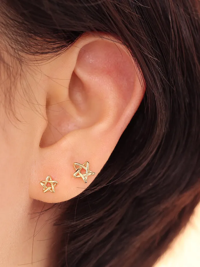 Earrings 14K gold Star Point cartilage earring 20g MinimalBijoux
