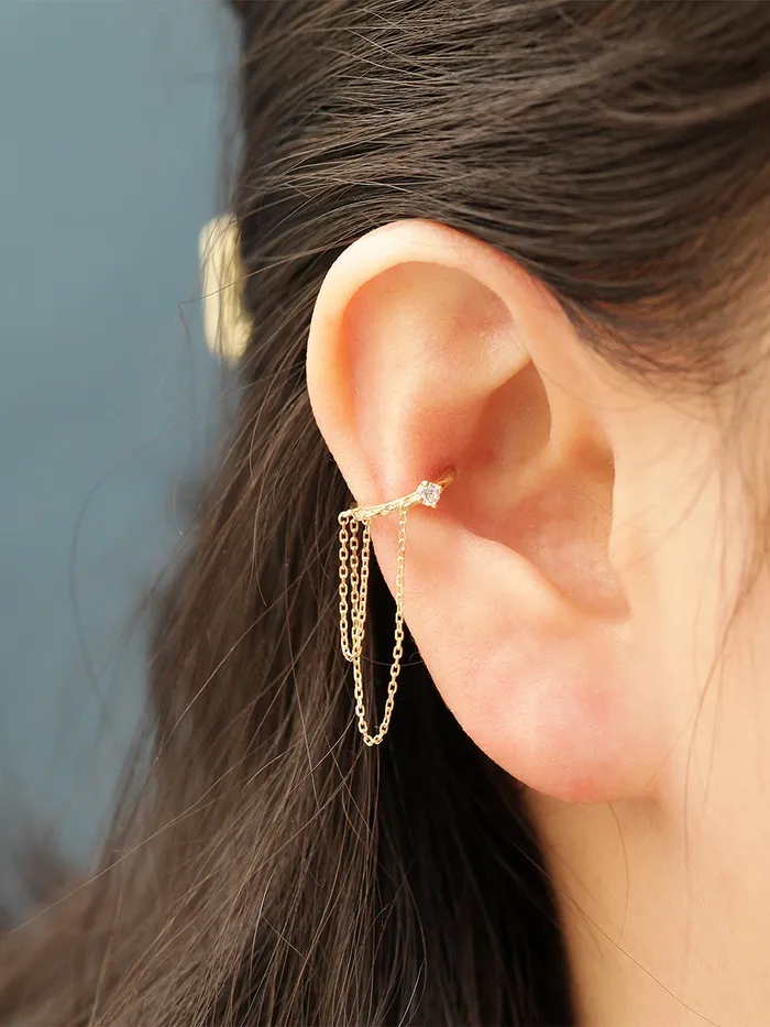 Earrings MinimalBijoux 14K Gold 2 Line Chain Conch Hoop Earring