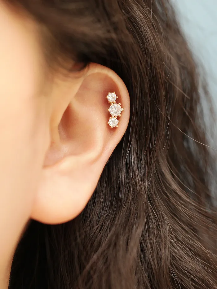 Earrings MinimalBijoux 14K Gold Crown Triple Pearl Cubic Cartilage Earring 20G18G16G