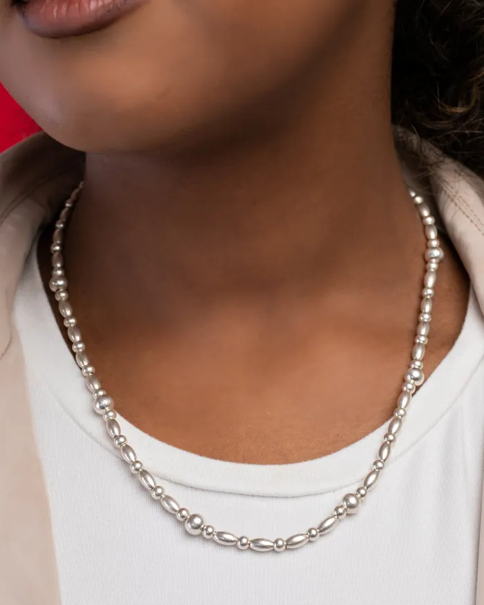 KOAY Silver Store Necklaces Silver Balls and Oval Necklace