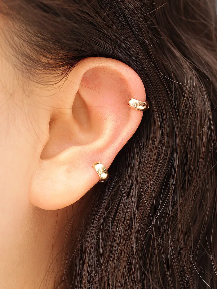 MinimalBijoux 14K Gold Mini Helix Hoop Earring Earrings