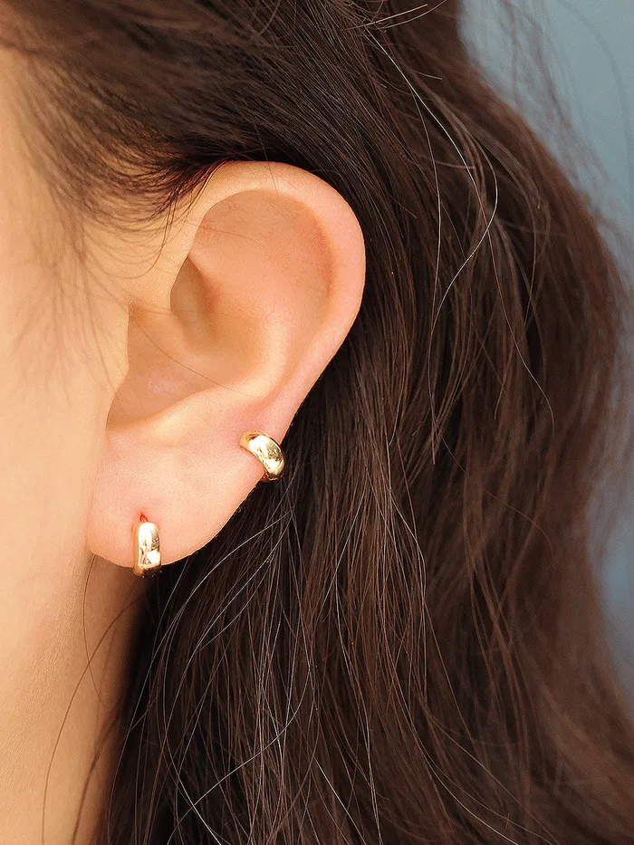MinimalBijoux 14K Gold Mini Helix Hoop Earring Earrings