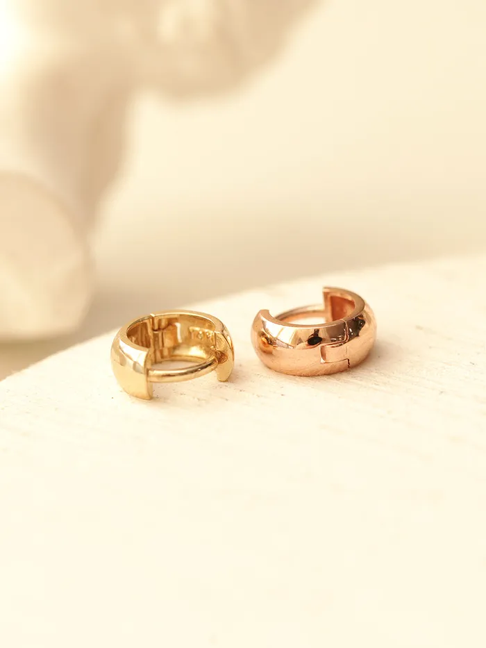 MinimalBijoux 14K Gold Mini Helix Hoop Earring Earrings