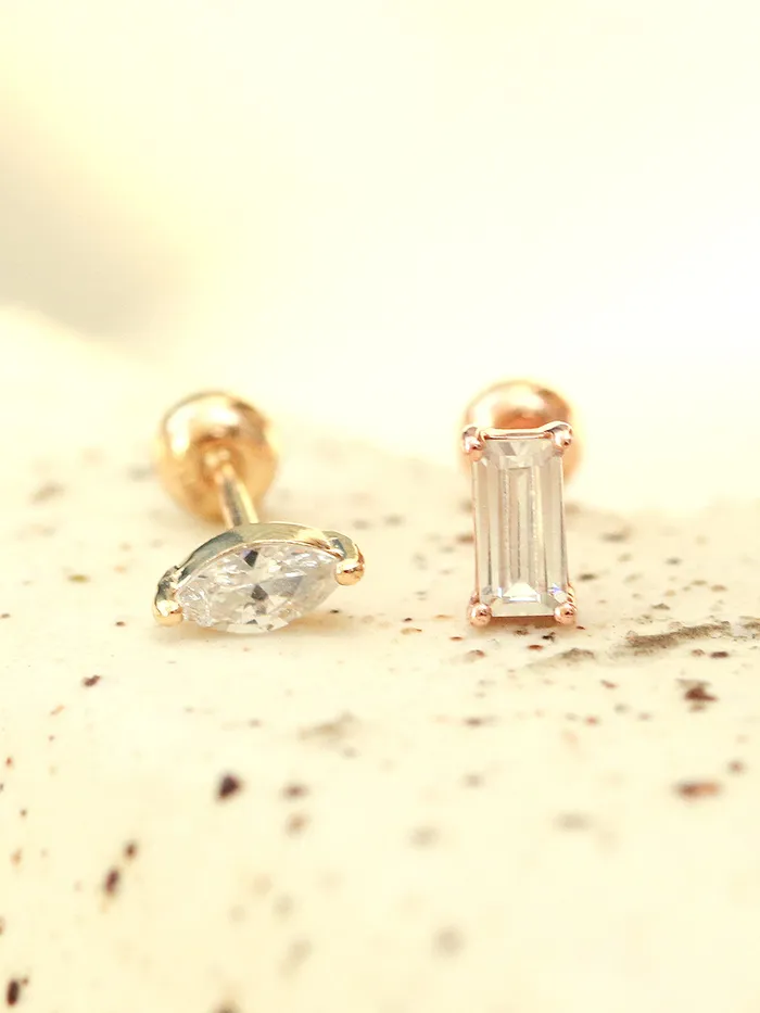 MinimalBijoux 14K gold Mini Oval Square Cubic cartilage earring 20g Earrings