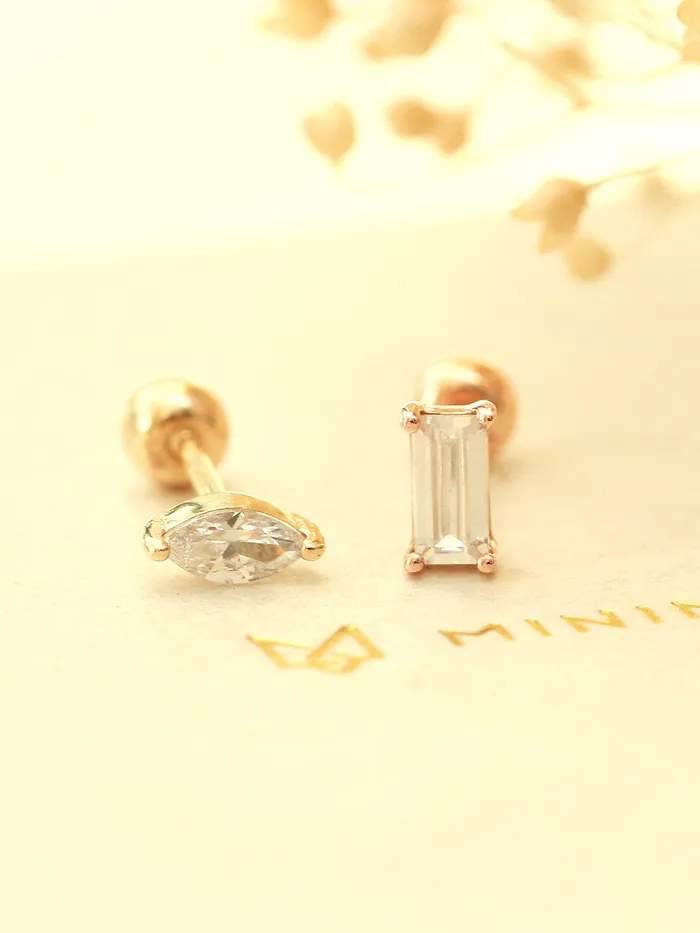 MinimalBijoux 14K gold Mini Oval Square Cubic cartilage earring 20g Earrings