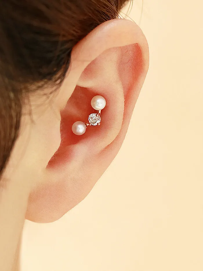 MinimalBijoux Earrings 14K Gold Pearl Cubic Cartilage Earring 18G16G