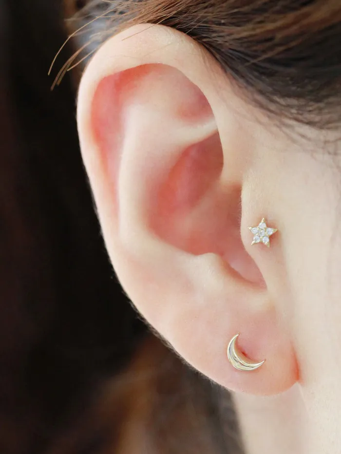 MinimalBijoux Earrings 14K Gold Plain Crescent Cartilage earring 18g16g