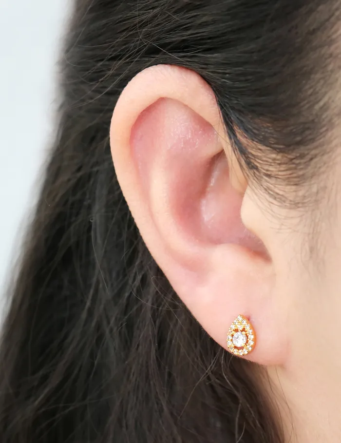 MinimalBijoux Earrings Classic Teardrop CZ Cartilage Earring