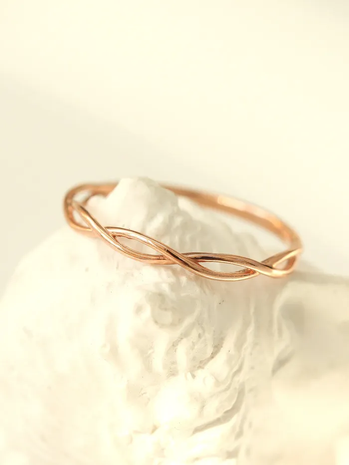 MinimalBijoux Rings 14K 18K Gold Twist Ring