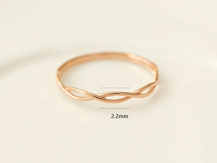 MinimalBijoux Rings 14K 18K Gold Twist Ring
