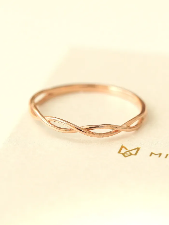 MinimalBijoux Rings 14K 18K Gold Twist Ring