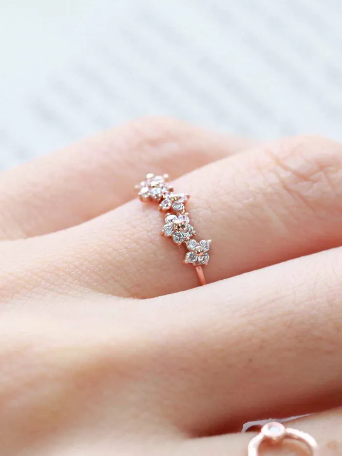 MinimalBijoux Rings 14K Flower Cubic Ring