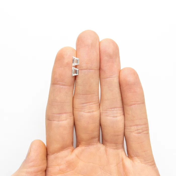 Misfit Diamonds 106cttw 2pc 657x434x233mm 645x429x230mm VVS2 G Trapezoid Step Cut Matching Pair 2553501 Rings