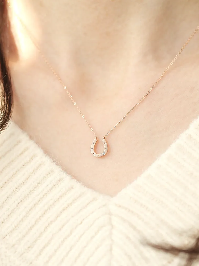 Necklaces MinimalBijoux 14K 18K Gold Blue Diamond Horses Hoof Necklace