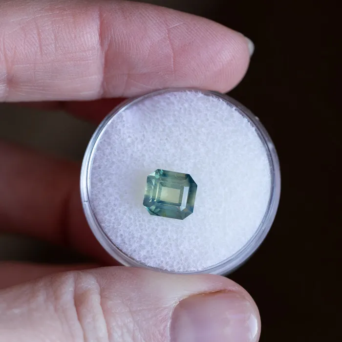 Rings 218CT EMERALD CUT MADAGASCAR SAPPHIRE PARTI YELLOW BLUE GLOWY 752X685X432MM EARLY ACCESS Nashan