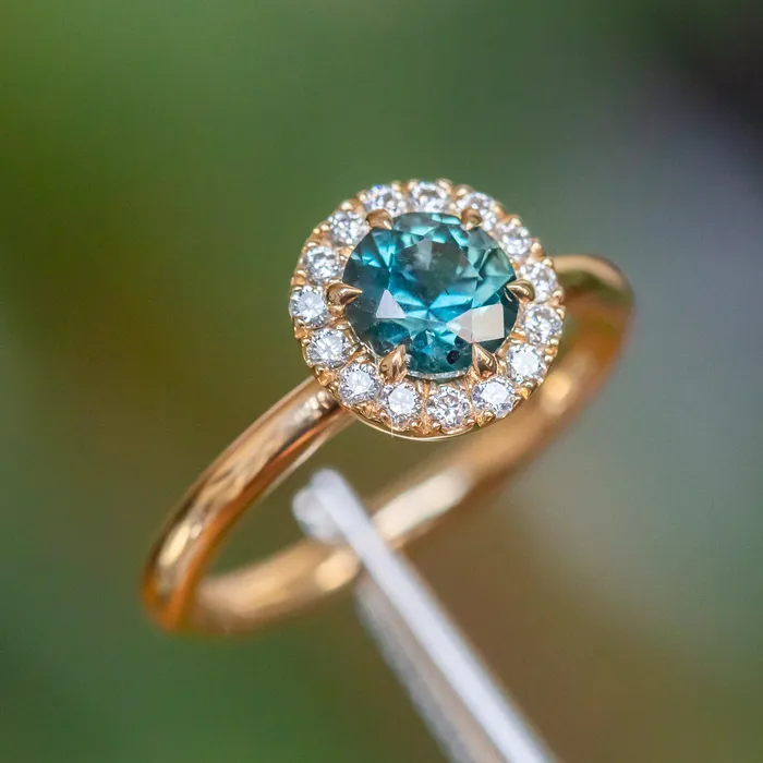 Rings Anueva Jewelry 104ct Round Sapphire Low Profile Diamond Halo Ring In 18K Yellow Gold